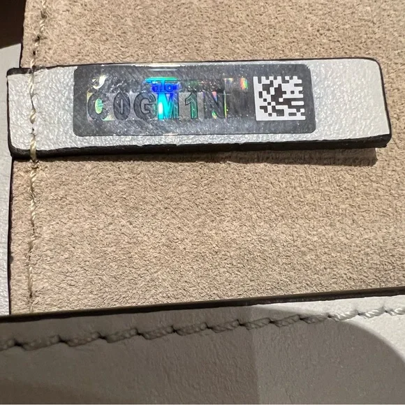 Chloé Mini Faye Crossbody Bag - Picture 6 of 10